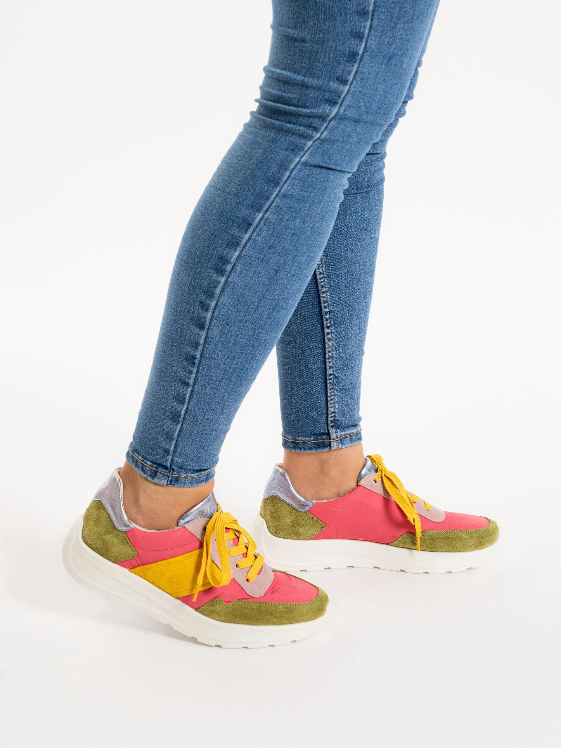 Ara New York Multi Trainer