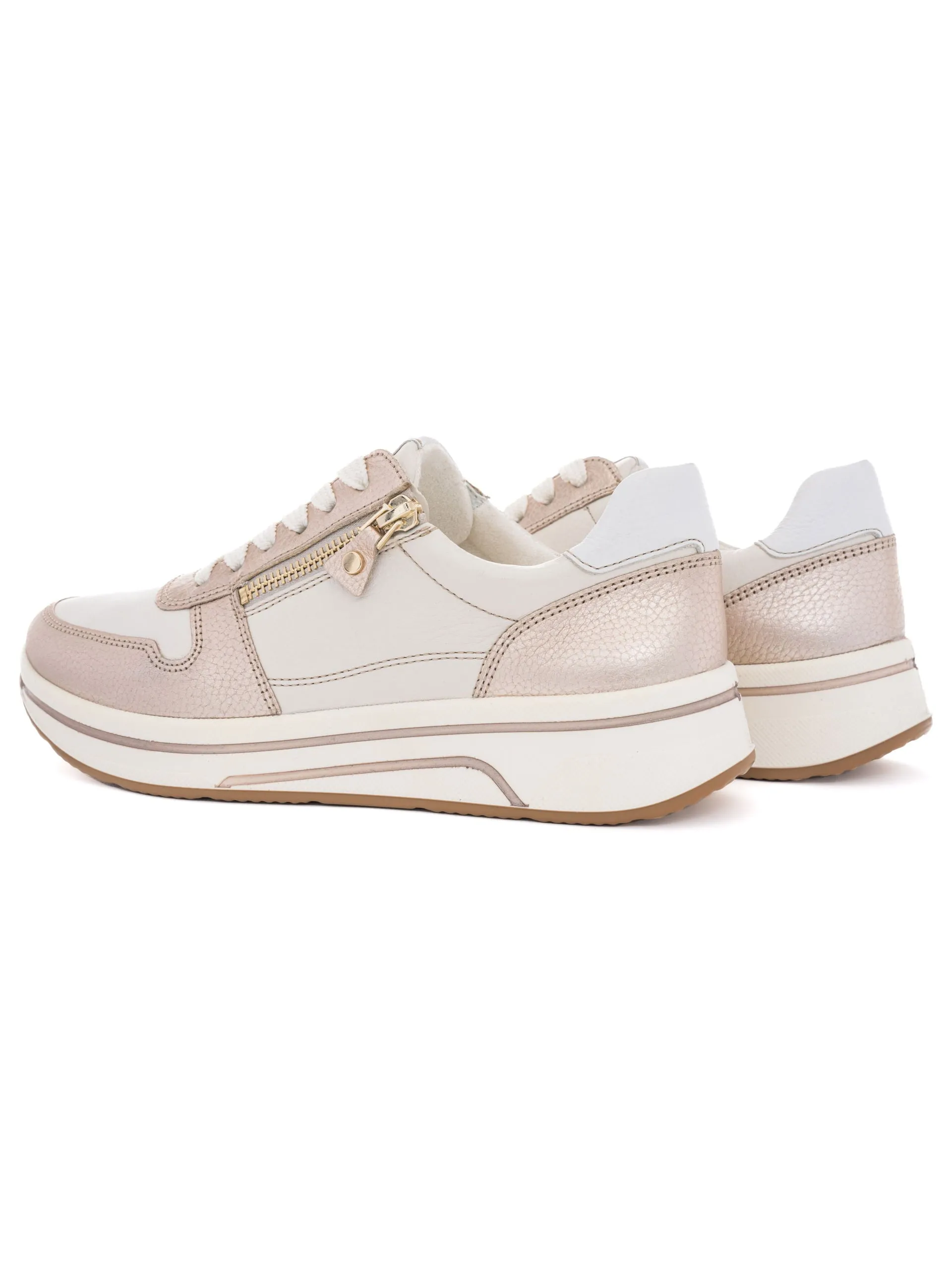 Ara Sapporo Trainer