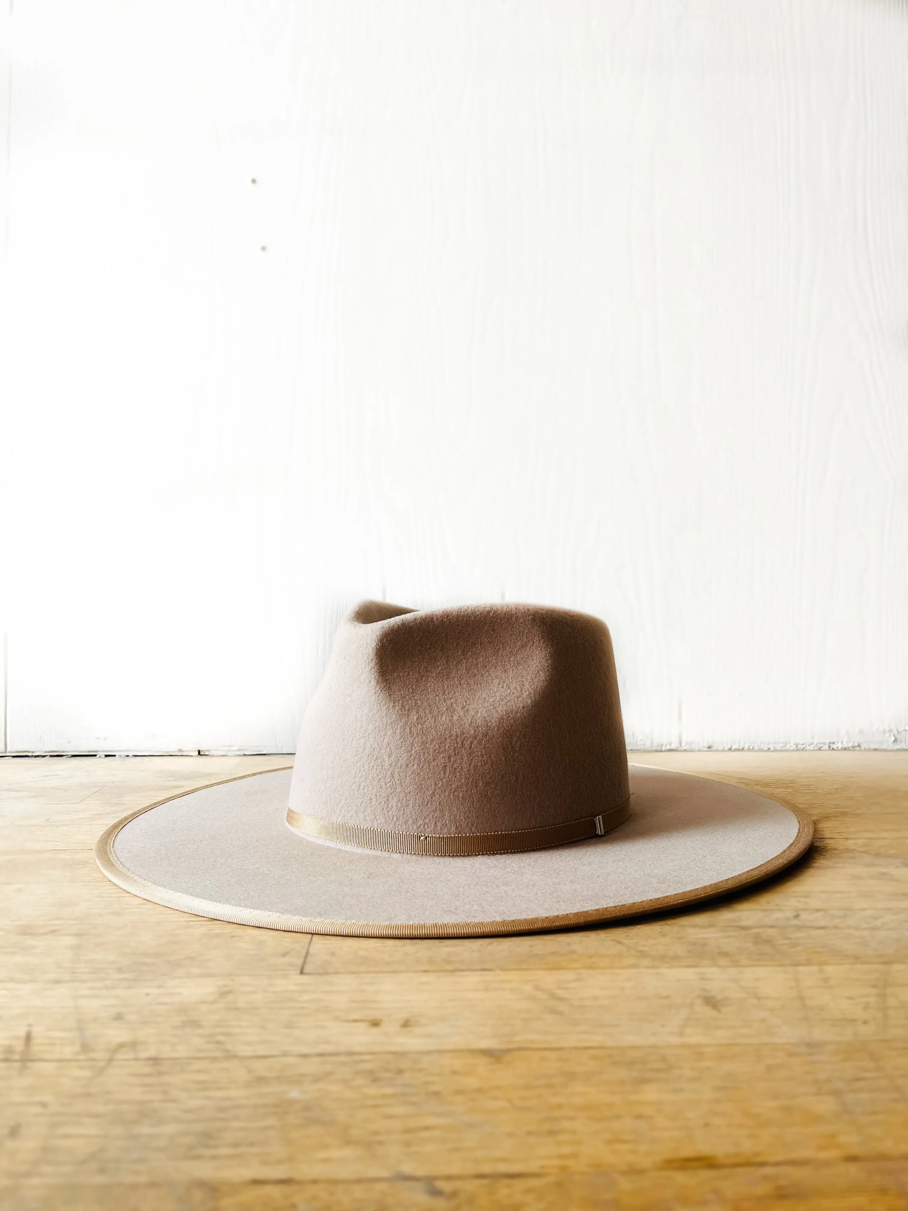 Billie Hat ((taupe))