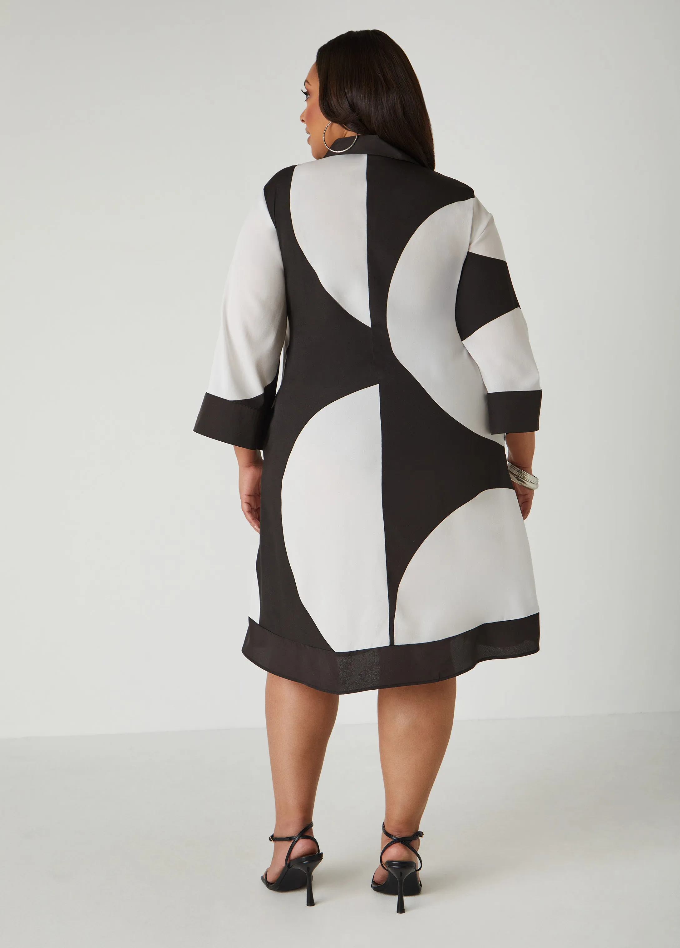 Buttoned Circle Print Shirtdress
