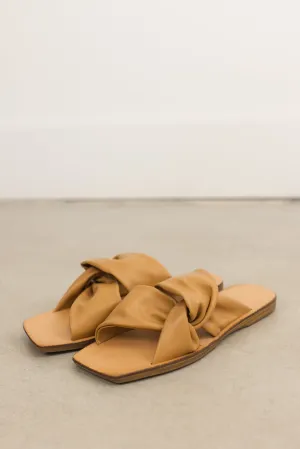 Constance Sandals ((Camel))