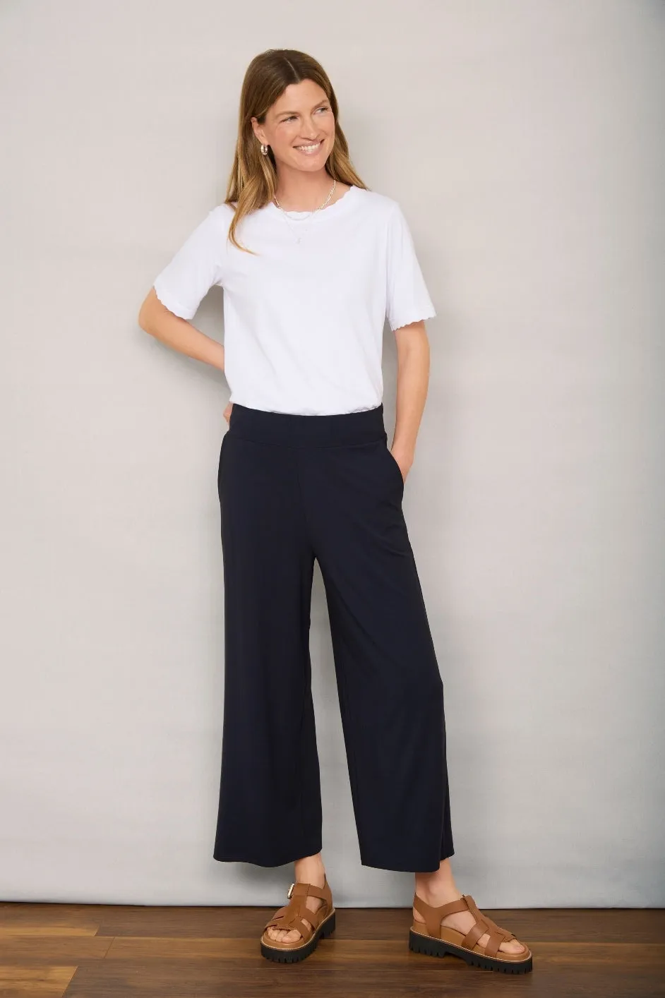 Delphine Cropped Pull On Trouser - Midnight