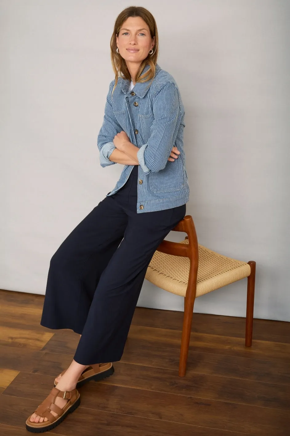 Delphine Cropped Pull On Trouser - Midnight