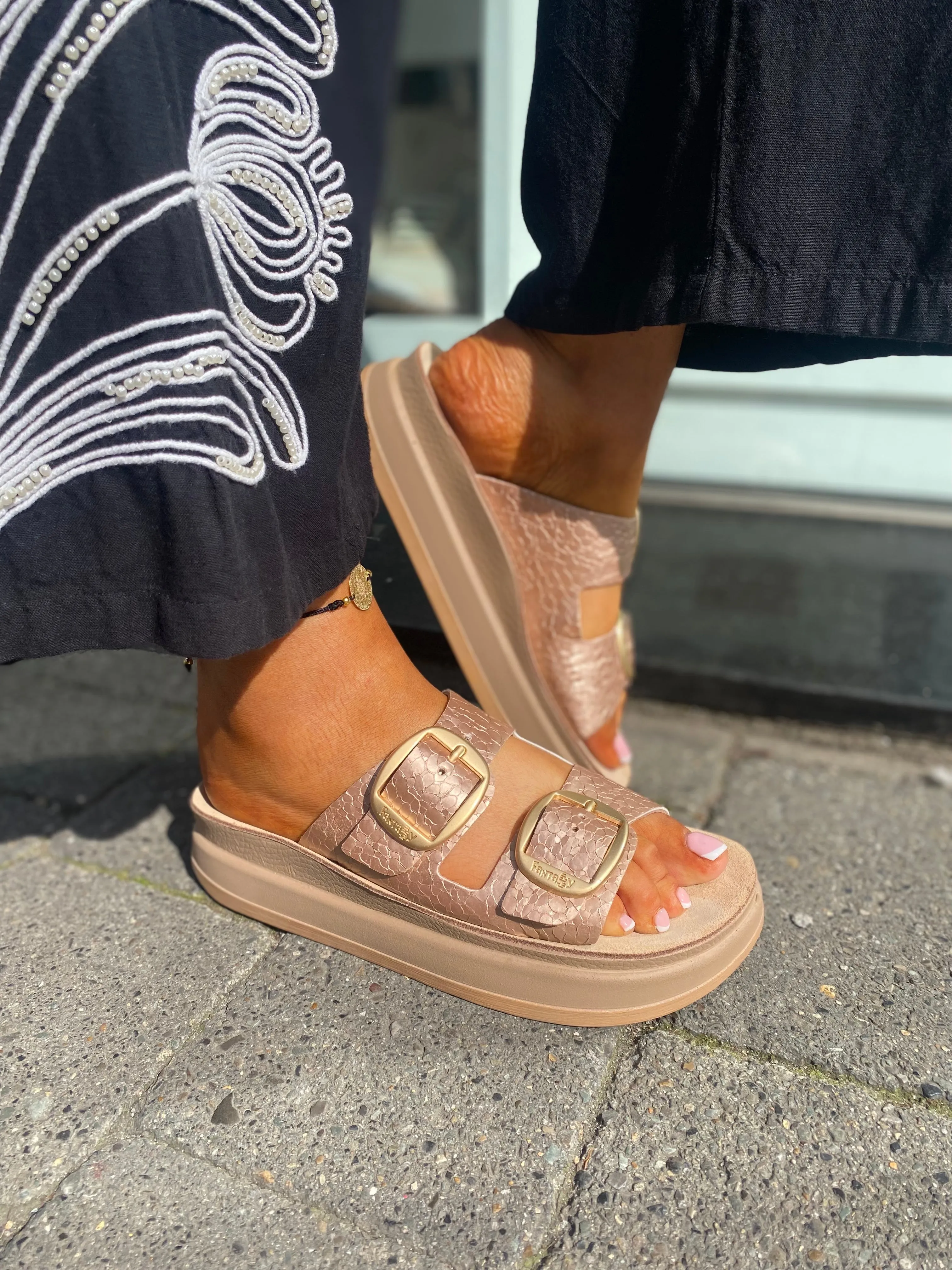 Fantasy Sandals Zefi Rose Gold Crackled Sandal