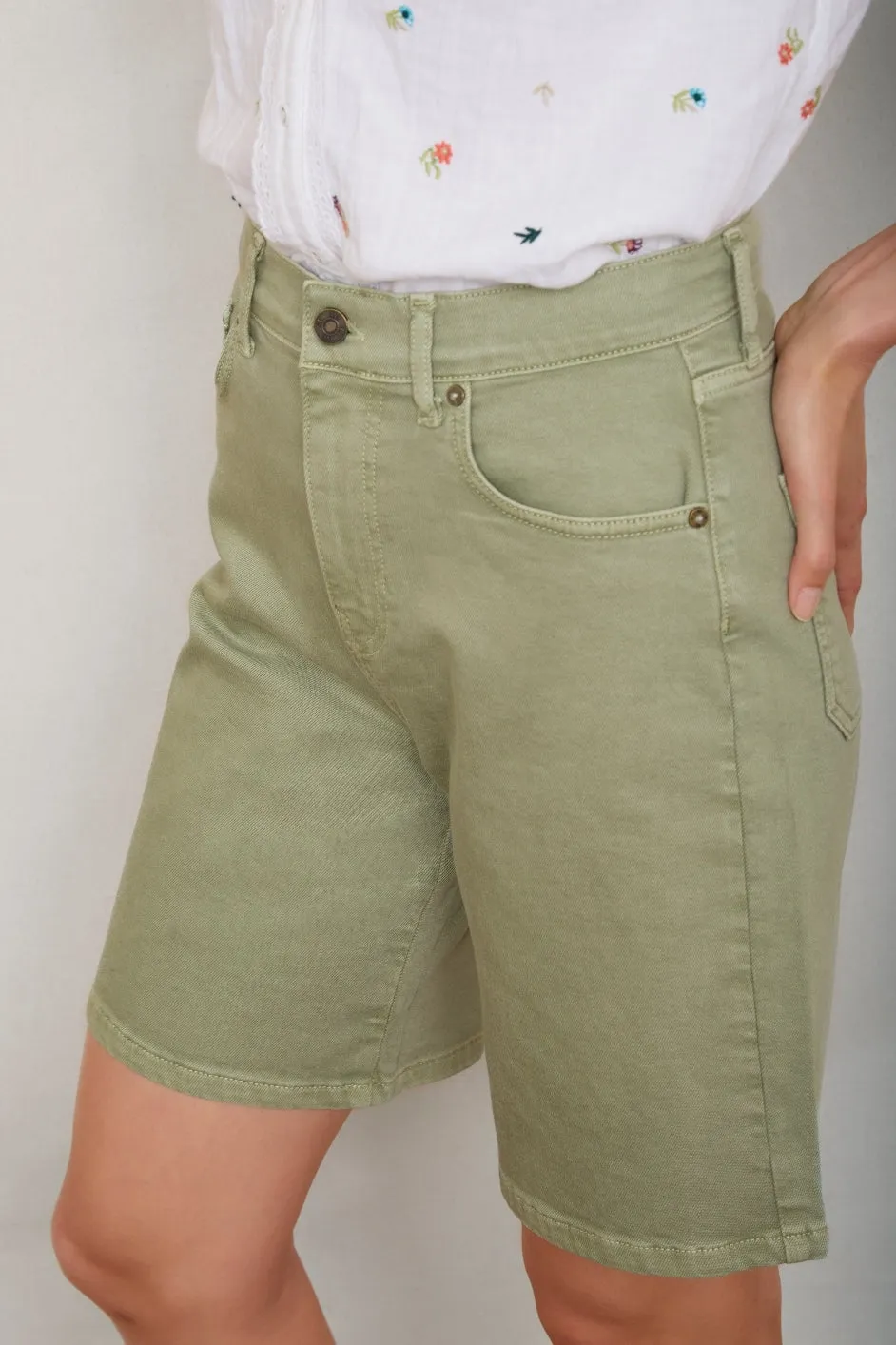 Lilia Bermuda Short - Sage Green