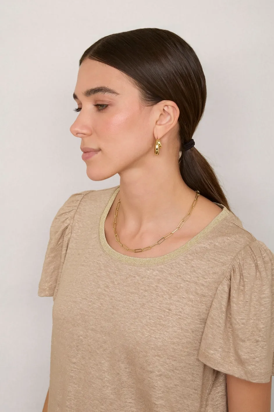 Lily Linen Round Neck Shimmer Tee Shirt - Oat/Gold