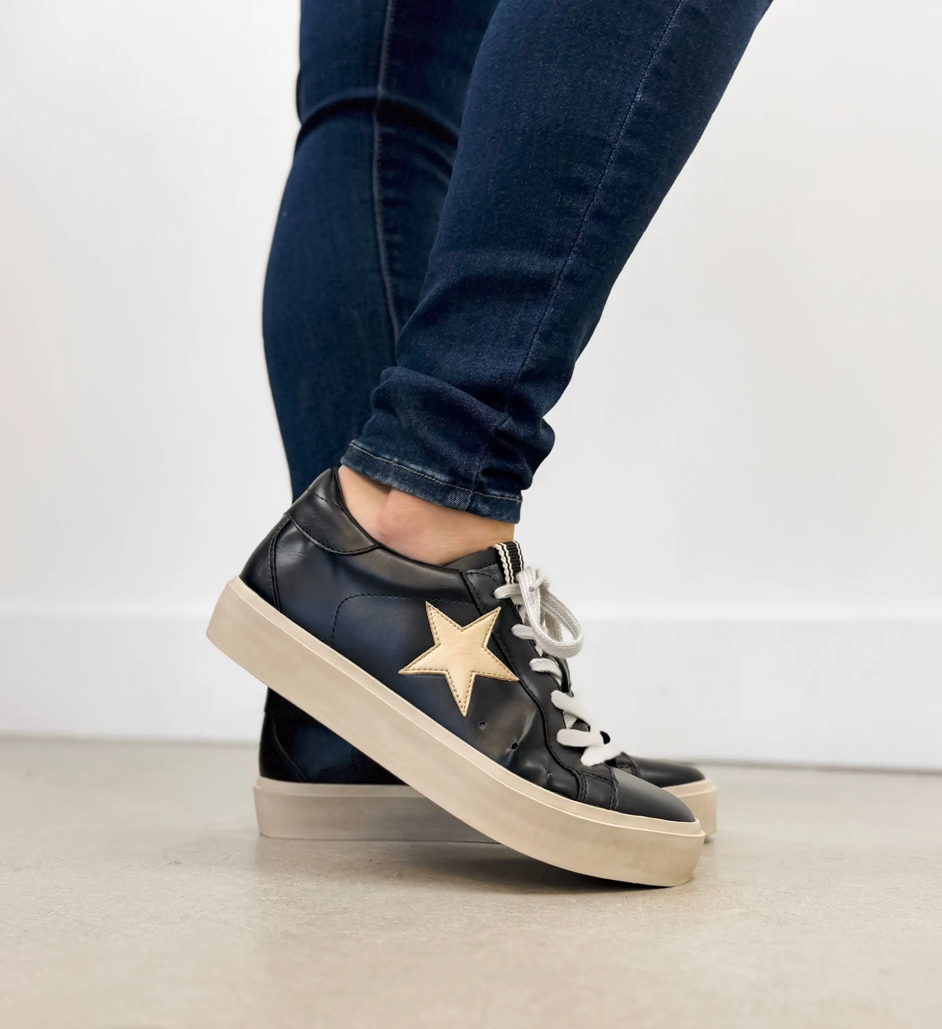 Reba Sneaker ((black))
