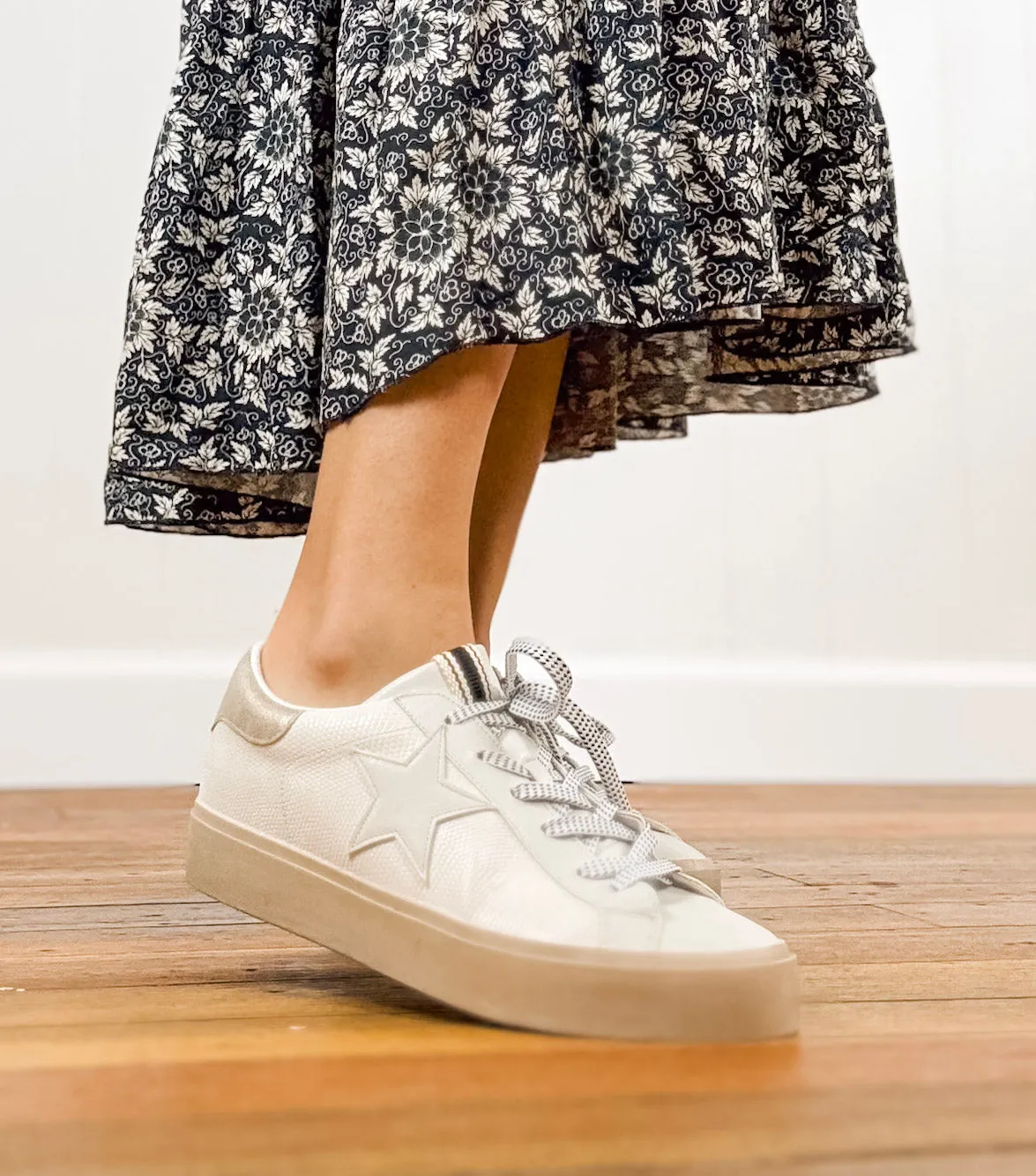Reba Sneaker ((bone))