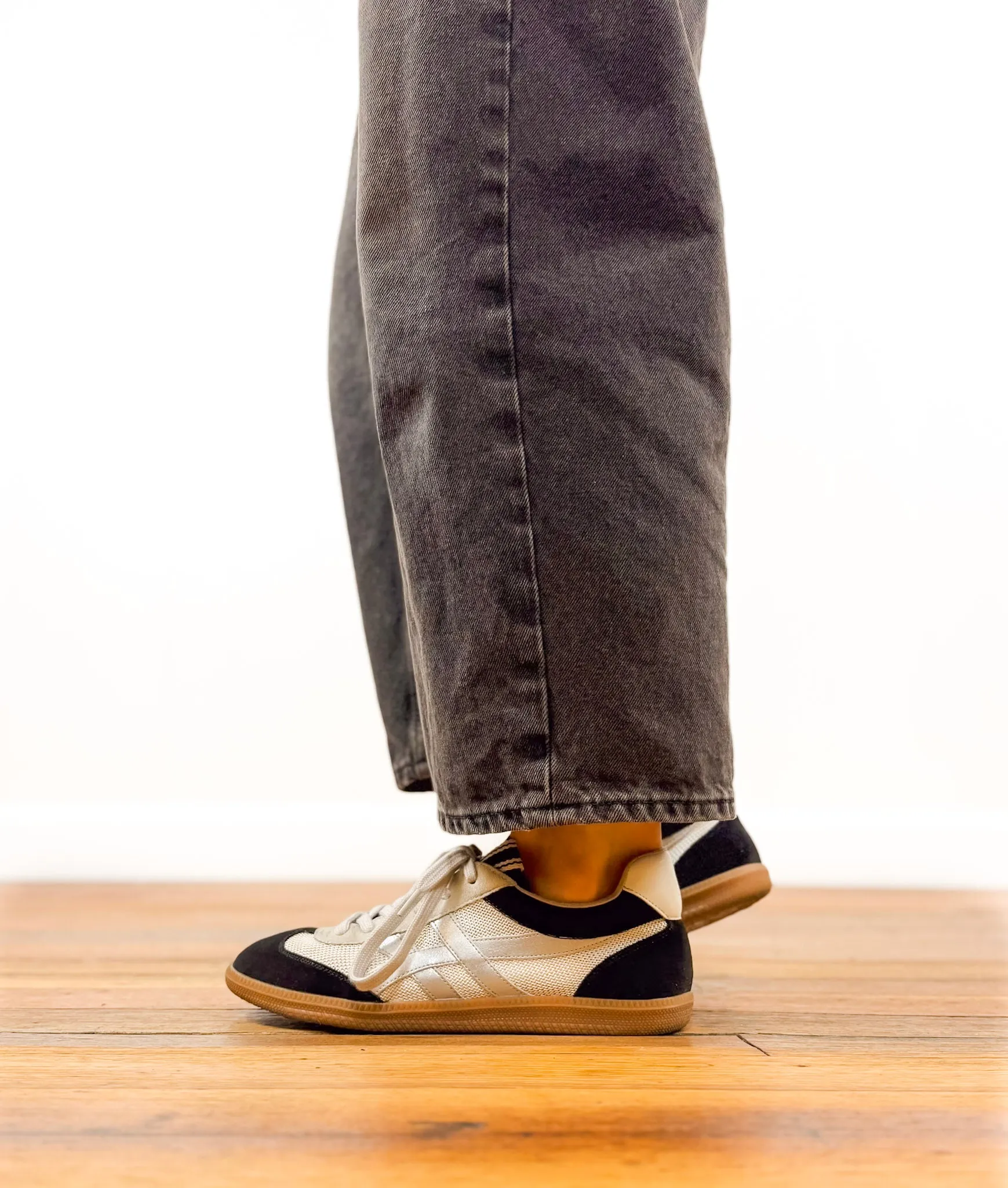 Sasha Sneaker - Black