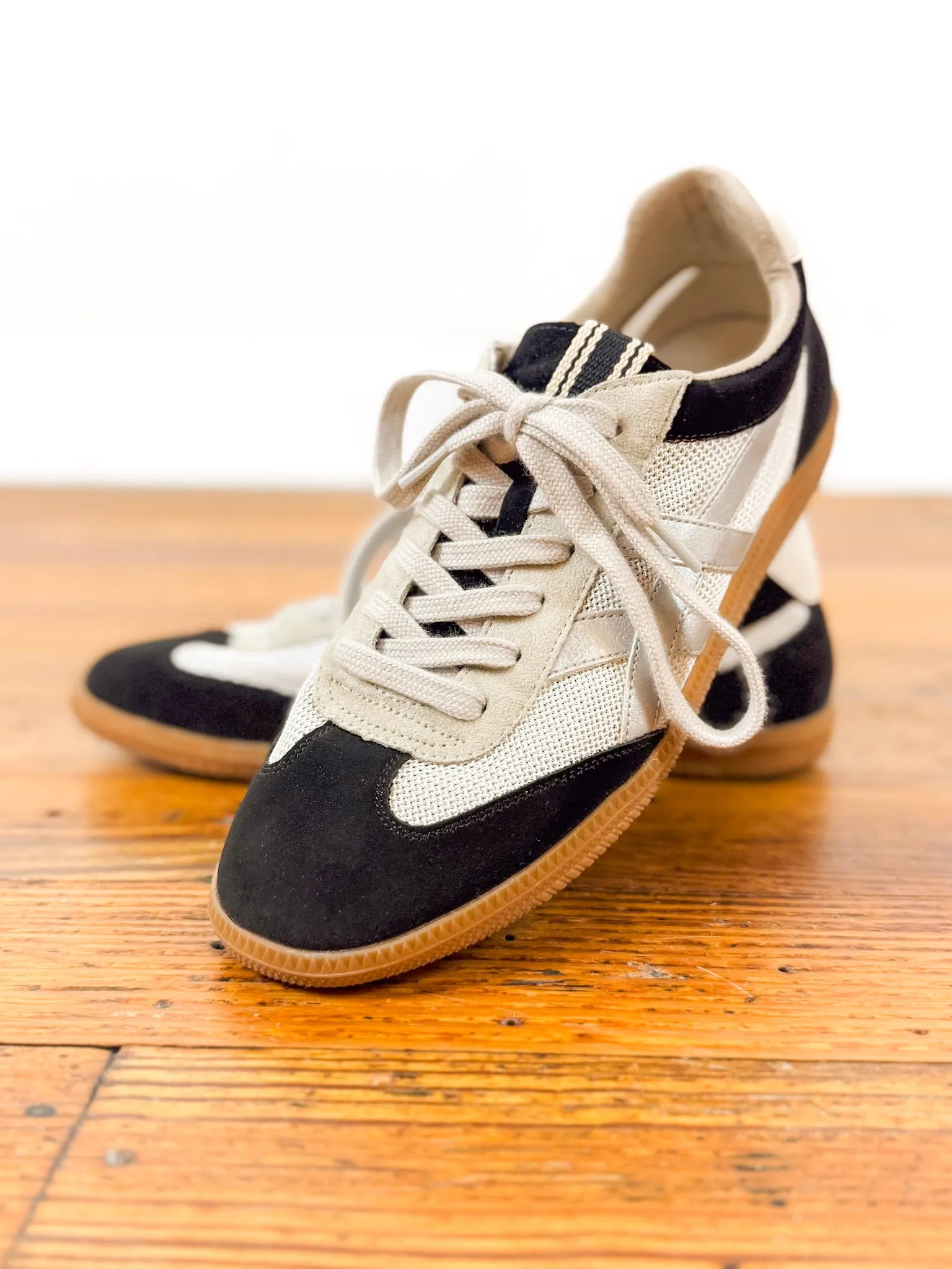 Sasha Sneaker - Black