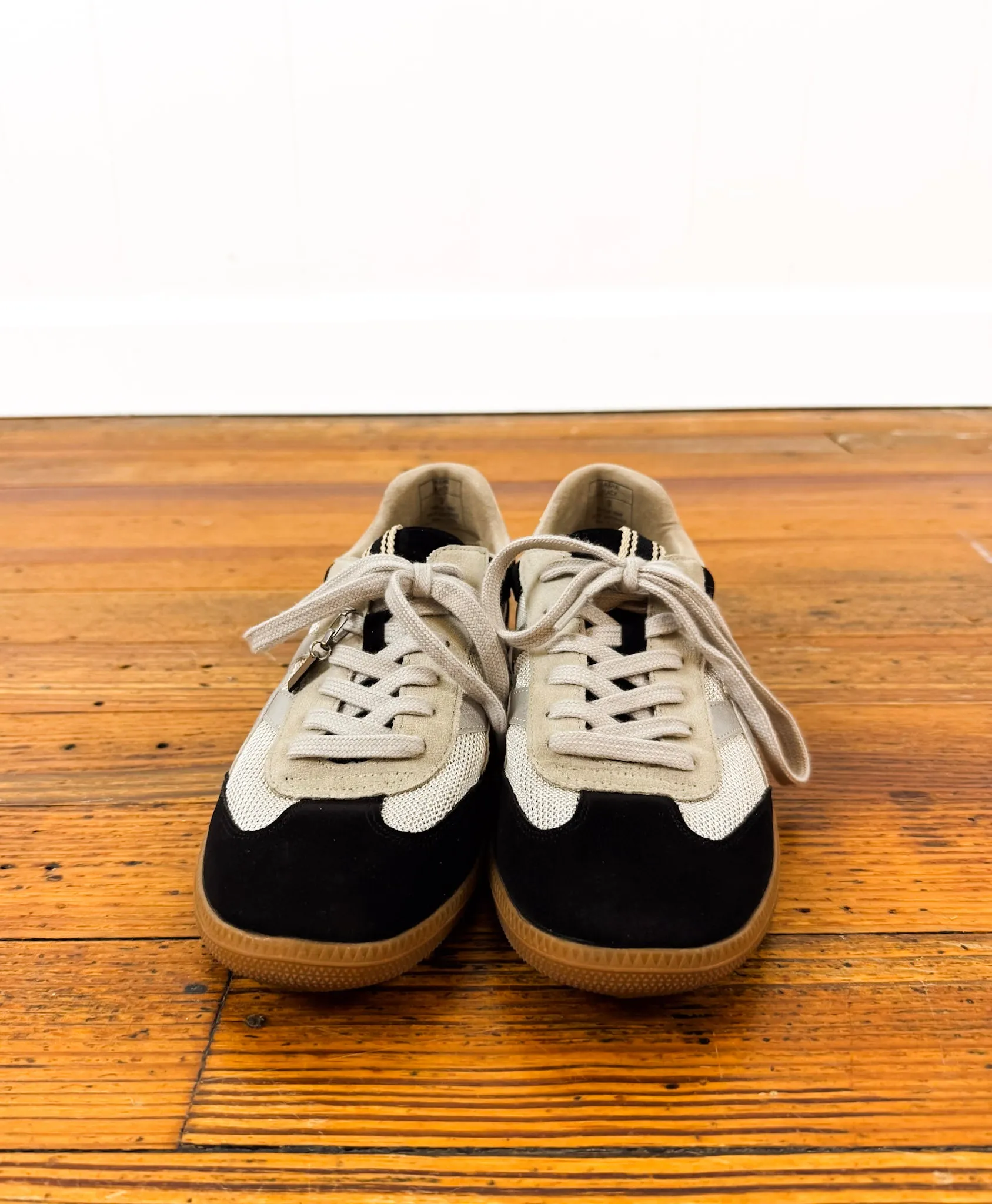 Sasha Sneaker - Black
