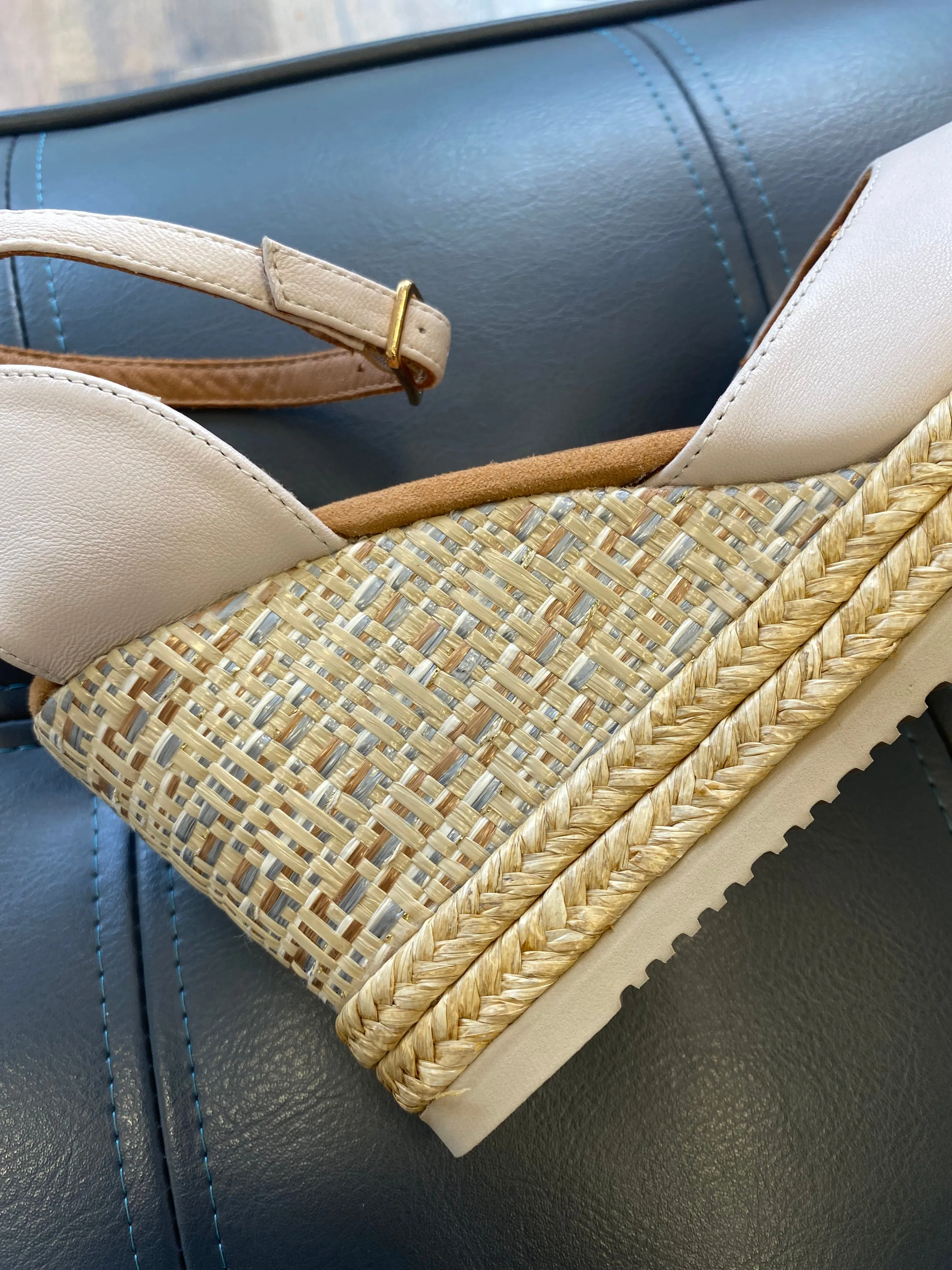 Unisa Cameo Ivory Wedge