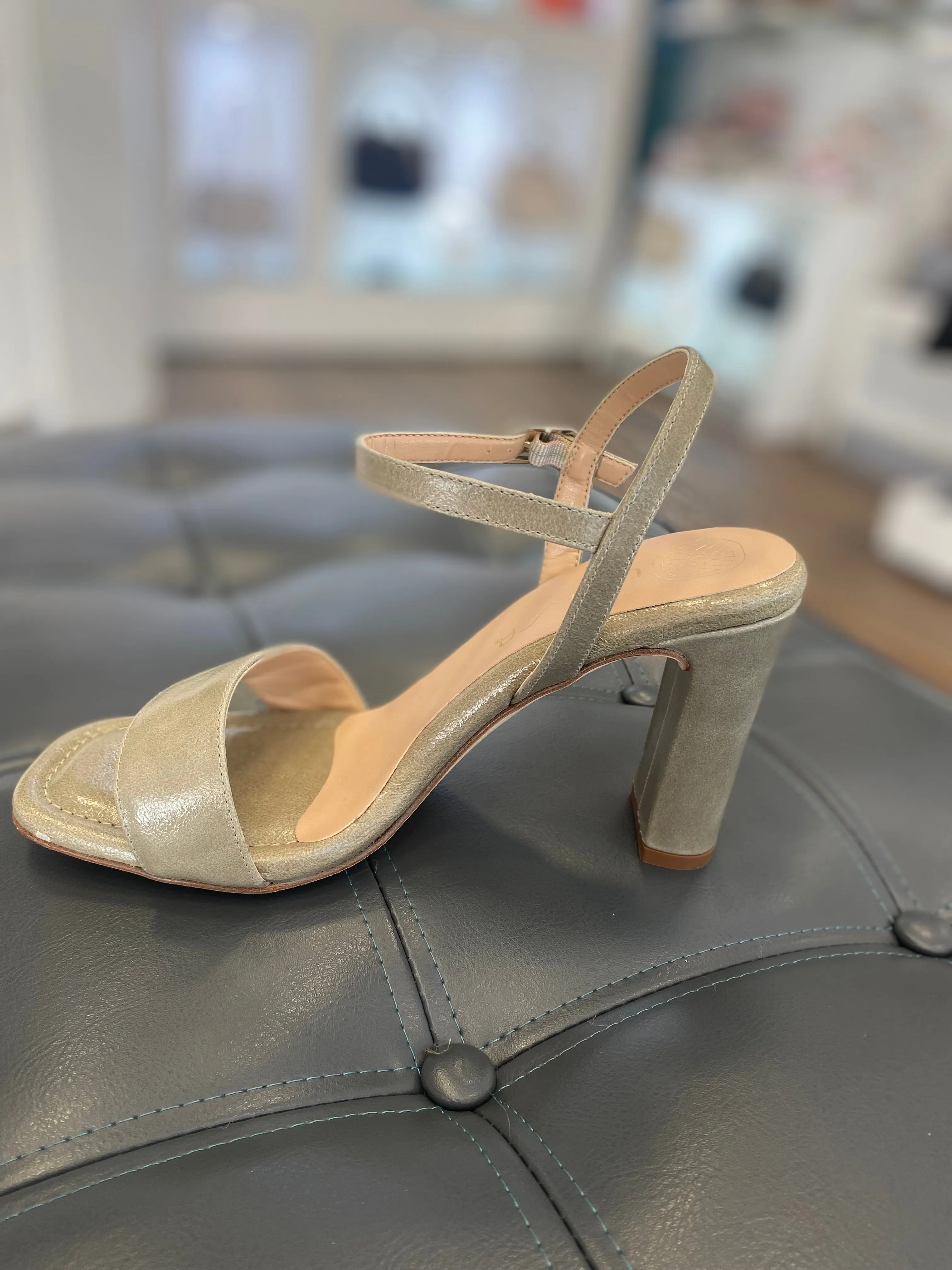 Unisa Sisco Matcha Sandal